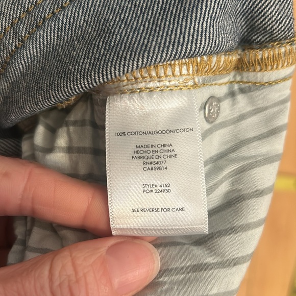 Cabi 100% bf Denim Jeans Cabi Style 4152 size 6 Boyfriend Jeans - Picture 10 of 12